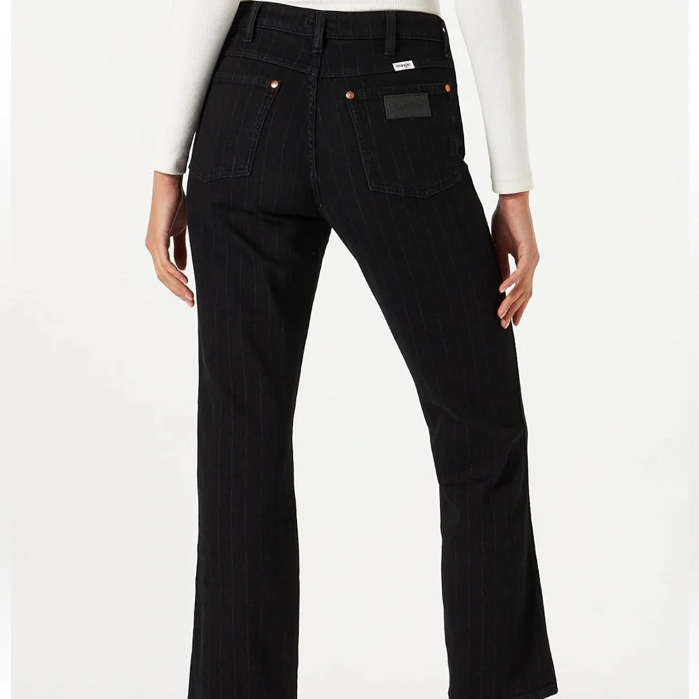 WRANGLER WOMENS BONNIE 683 BLACK PINSTRIPE MODERN LOOSE FLARE JEANS PLUS SIZE 35